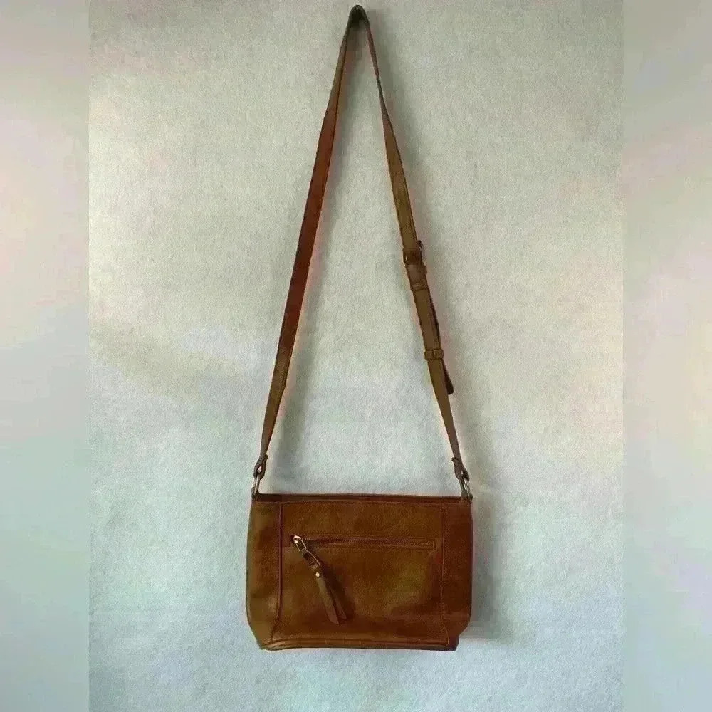 Altar’d State Women’s Brown Vegan Leather Crossbody Bucket Bag - Picture 5 of 11